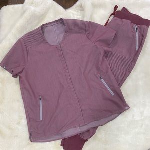 Women’s scrub set